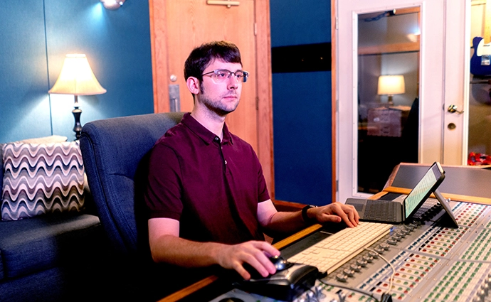 Kelvin working in Nashville Audio Productions Studio